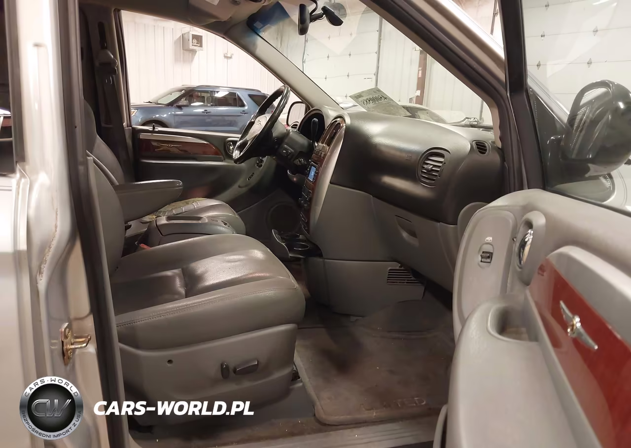 2006 Chrysler Town & Country Limited VIN:2A8GP64L36R694630 - 5