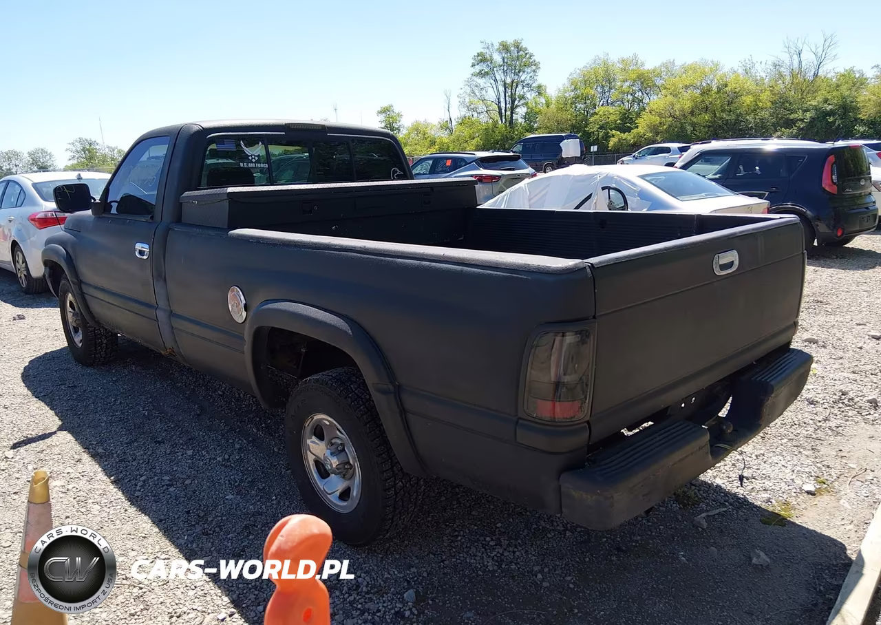 1995 Dodge Ram 1500 VIN:1B7HC16Y2SS229042 - 3