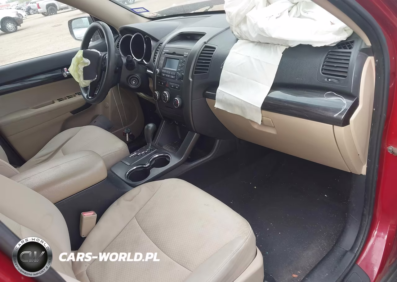 2013 Kia Sorento Lx V6 VIN:5XYKT4A23DG372326 - 5