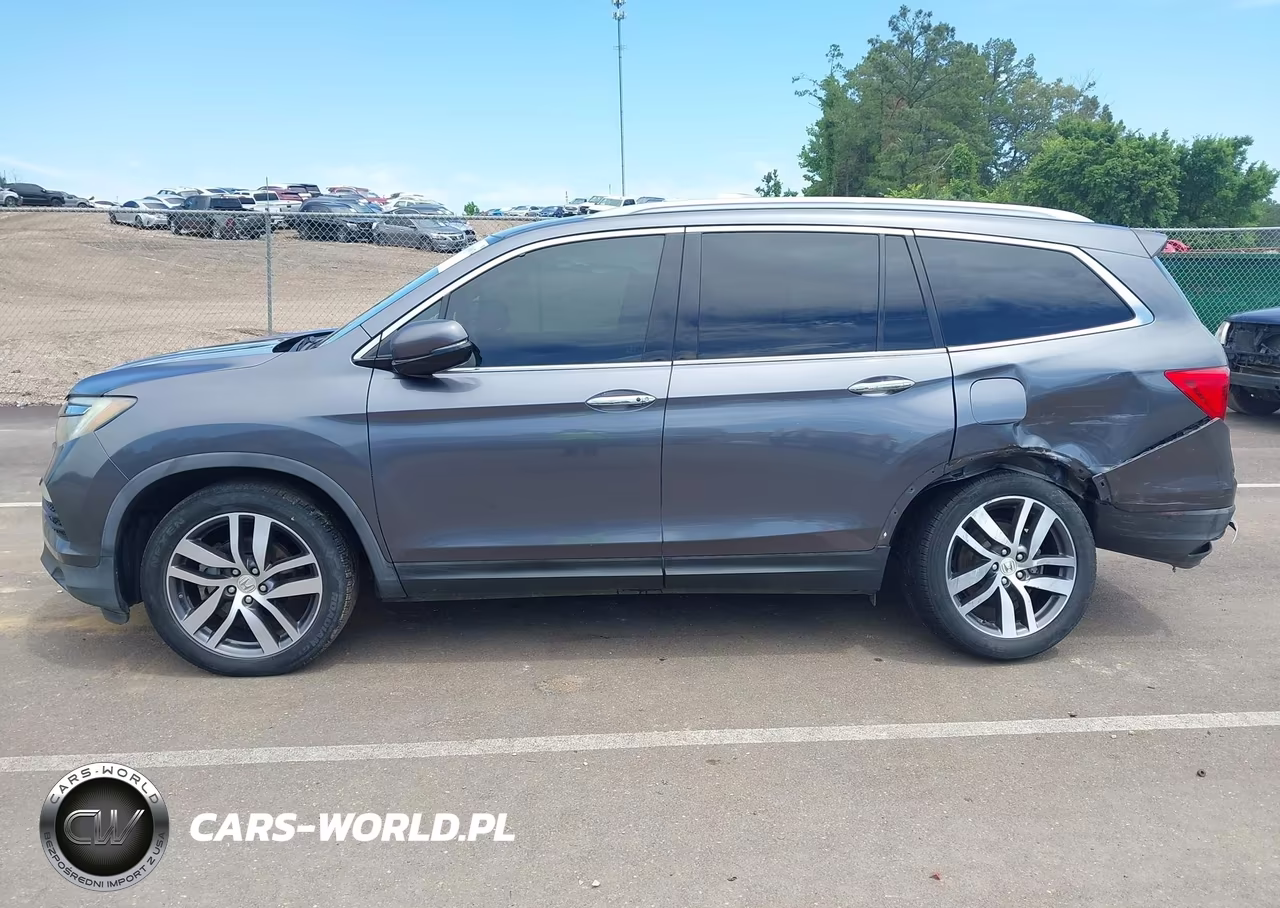 2016 Honda Pilot Touring VIN:5FNYF6H96GB112952 - 14