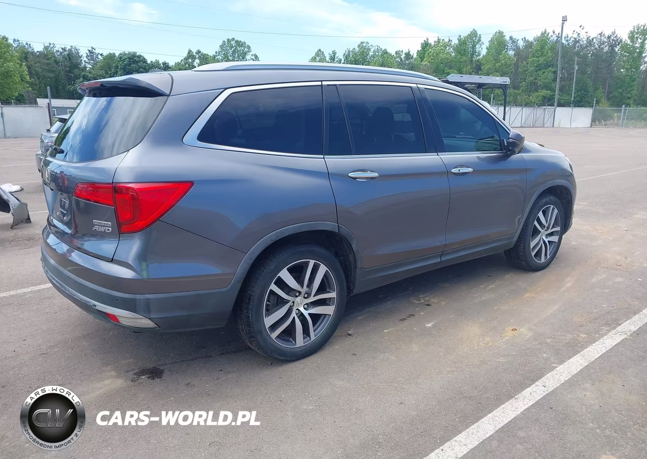 2016 Honda Pilot Touring VIN:5FNYF6H96GB112952 - 4