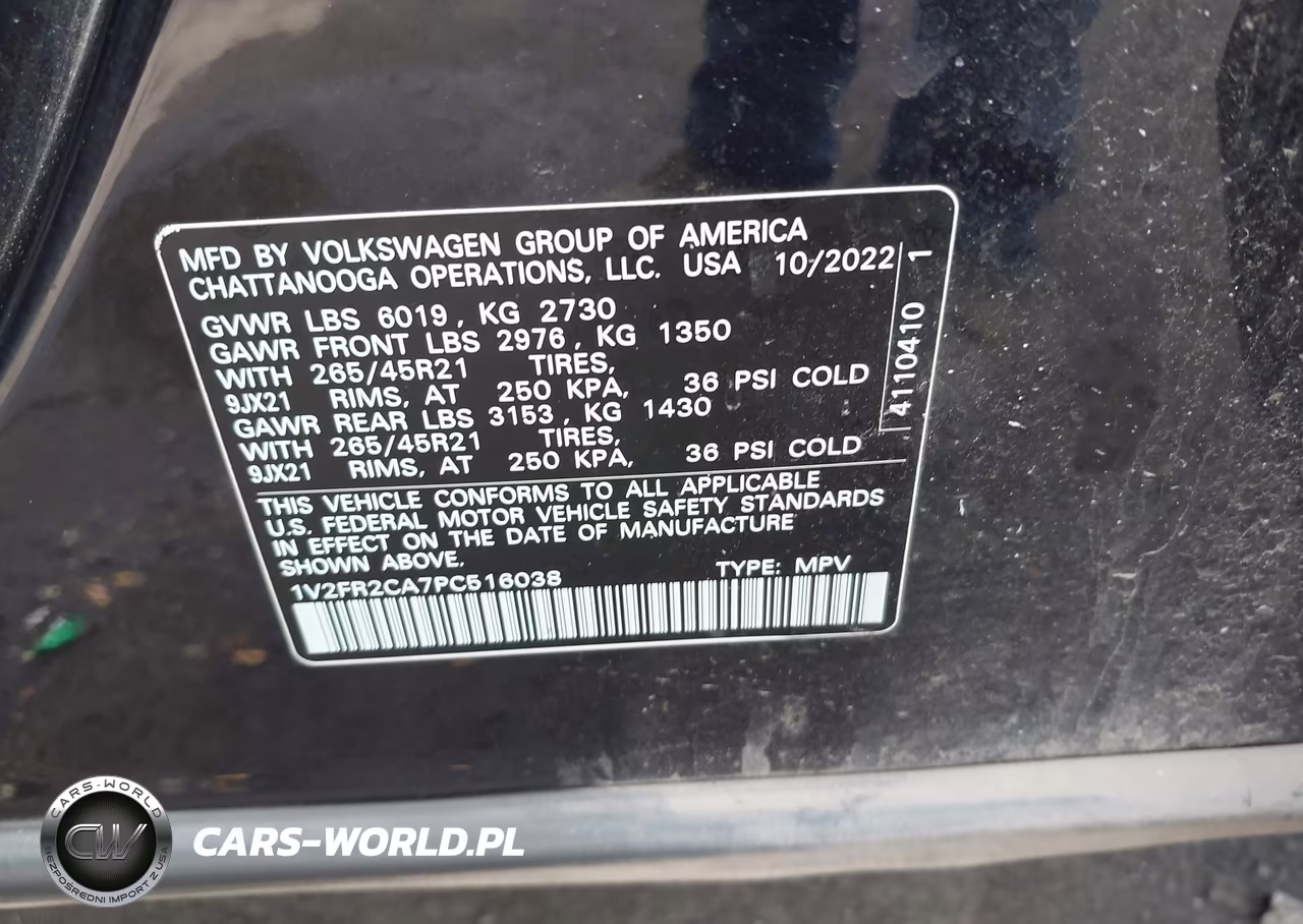 2023 Volkswagen Atlas 3.6L V6 Sel Premium R-Line VIN:1V2FR2CA7PC516038 - 9