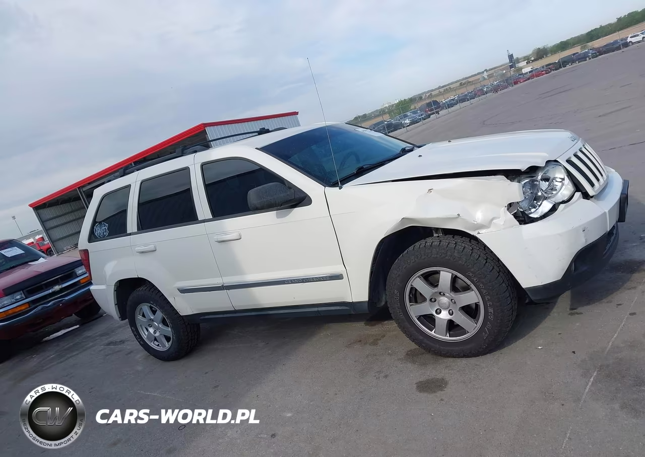 2010 Jeep Grand Cherokee Laredo VIN:1J4PR4GK0AC147691 - 13