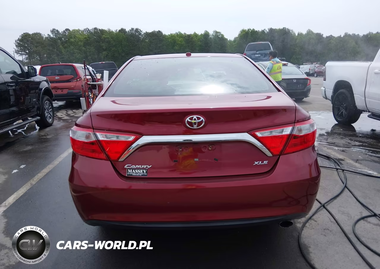 2016 Toyota Camry Xle VIN:4T1BF1FK3GU600354 - 16