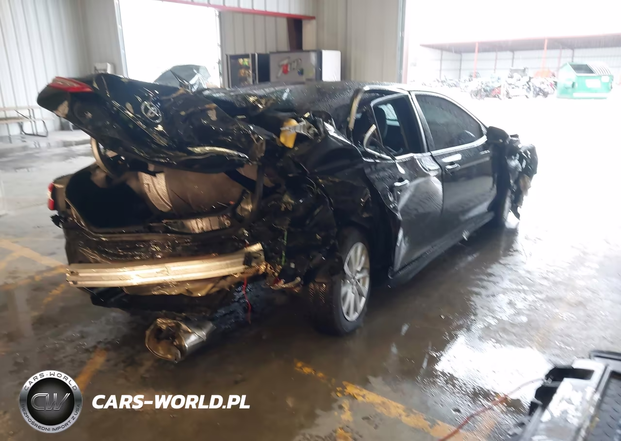 2020 Toyota Camry Le VIN:4T1C11AK1LU861874 - 4