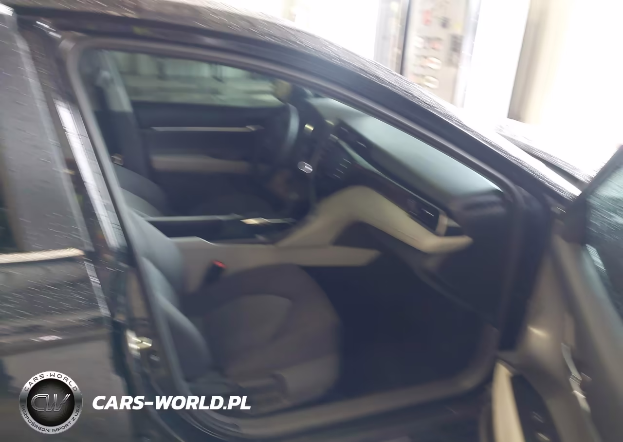 2020 Toyota Camry Le VIN:4T1C11AK1LU861874 - 5