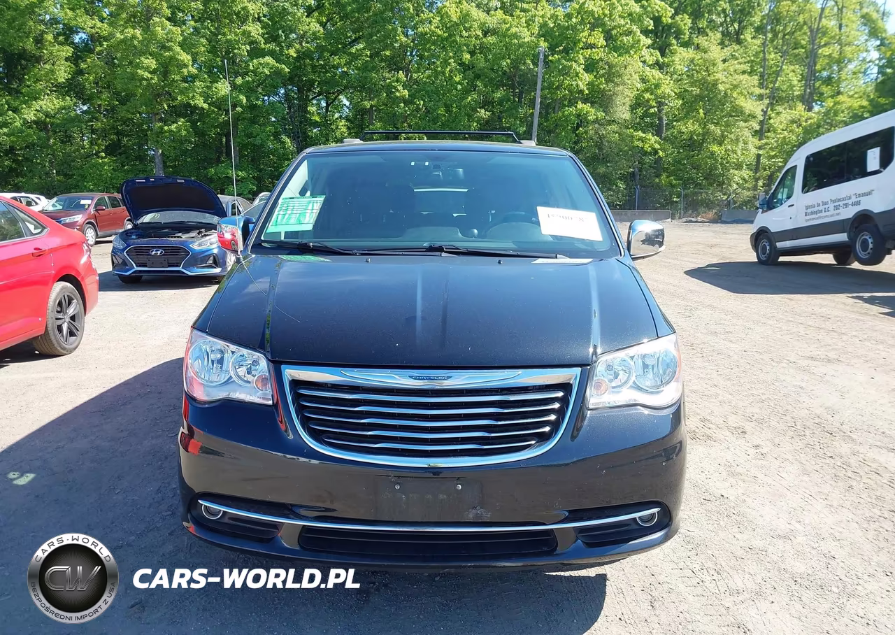 2016 Chrysler Town & Country Touring-L VIN:2C4RC1CG4GR232551 - 12