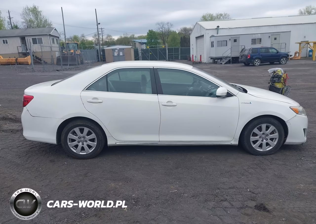 2012 Toyota Camry Hybrid Le VIN:4T1BD1FK9CU026732 - 12
