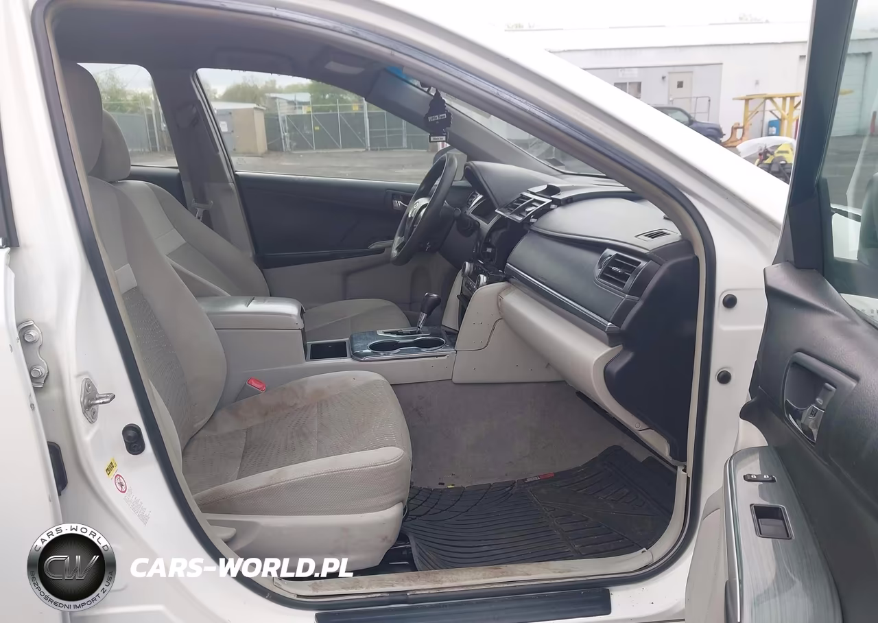 2012 Toyota Camry Hybrid Le VIN:4T1BD1FK9CU026732 - 5