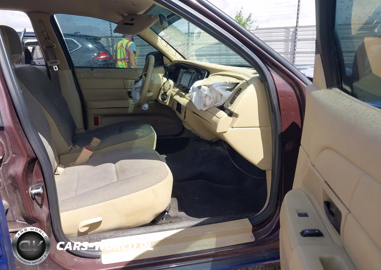 2009 Ford Crown Victoria Police-Police Interceptor VIN:2FAHP71V19X115227 - 5