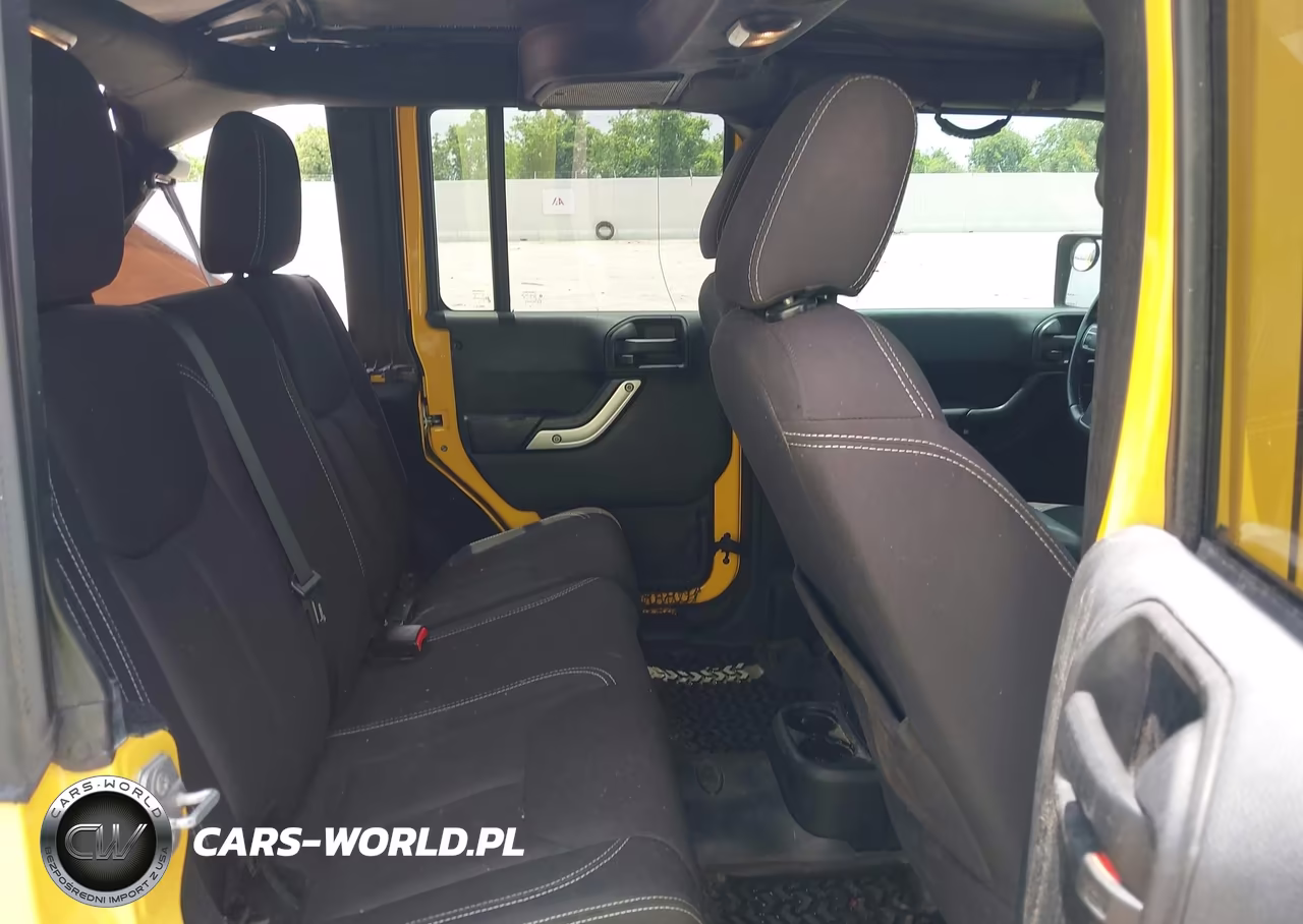 2015 Jeep Wrangler Unlimited Rubicon VIN:1C4BJWFG8FL567836 - 8