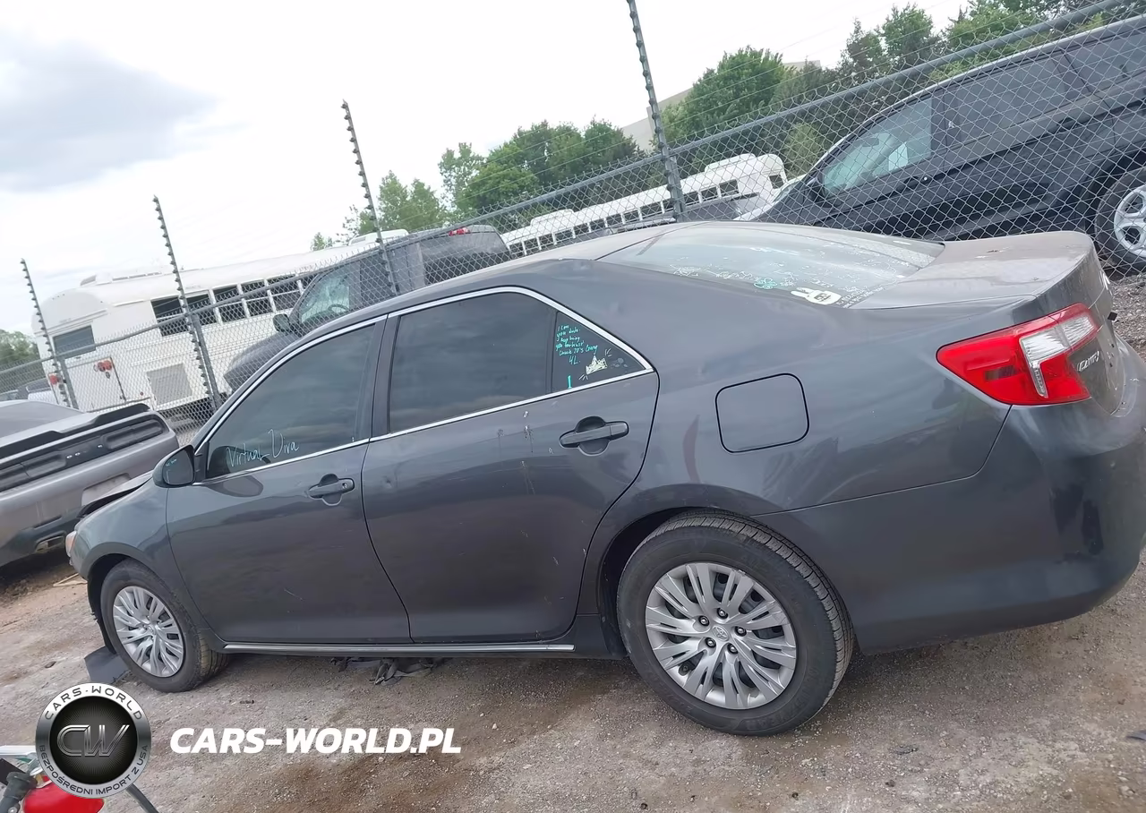 2013 Toyota Camry Le VIN:4T1BF1FK2DU212107 - 14