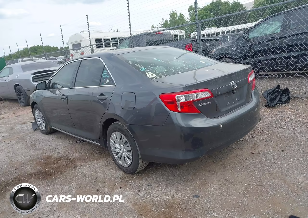 2013 Toyota Camry Le VIN:4T1BF1FK2DU212107 - 3