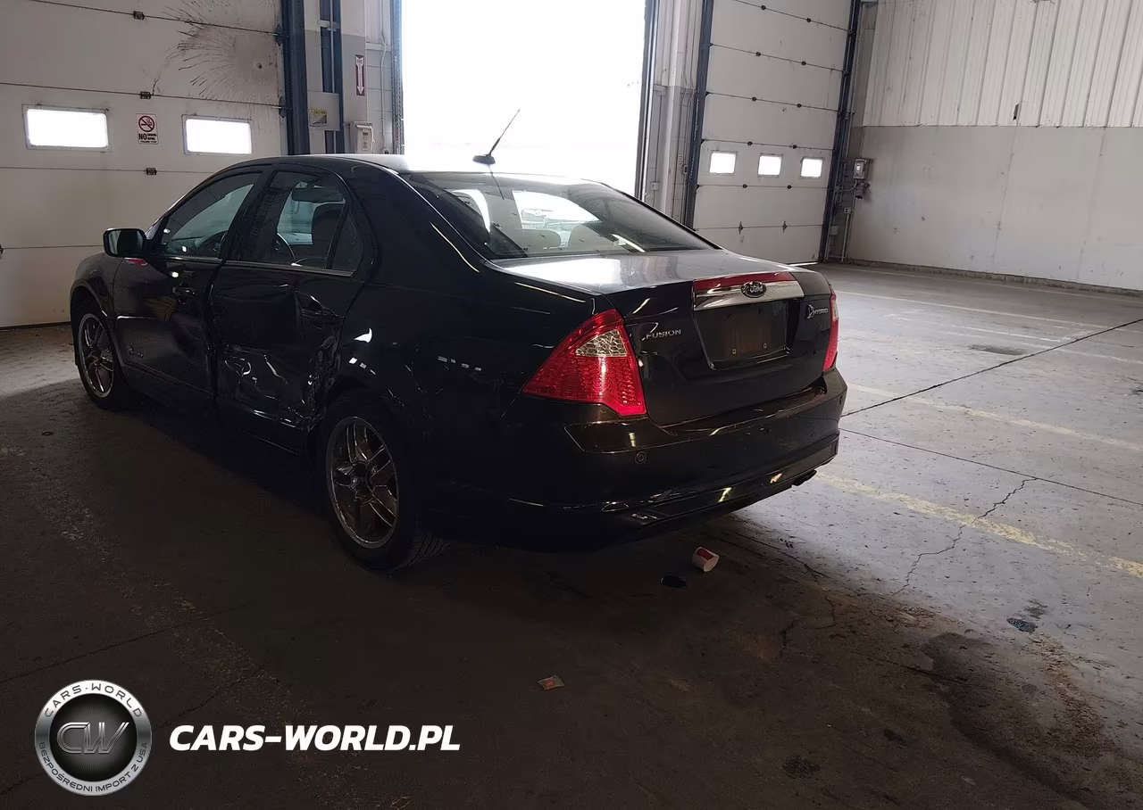 2010 Ford Fusion Hybrid VIN:3FADP0L32AR308040 - 3