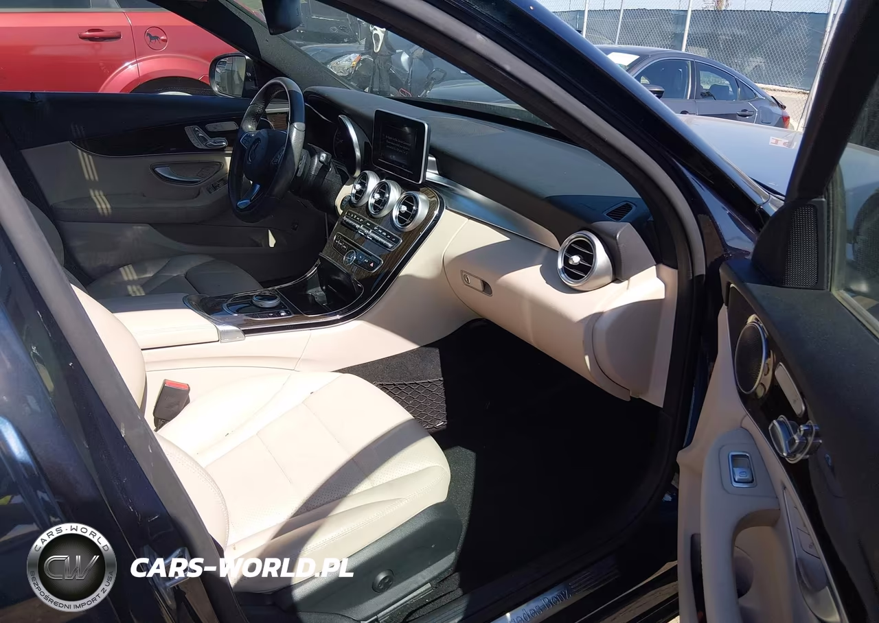 2018 Mercedes-Benz C 300 VIN:55SWF4JBXJU255546 - 5