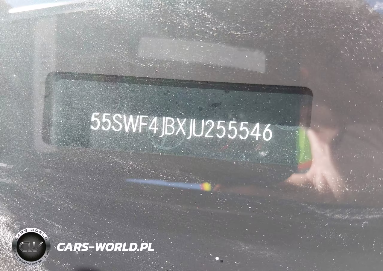 2018 Mercedes-Benz C 300 VIN:55SWF4JBXJU255546 - 9