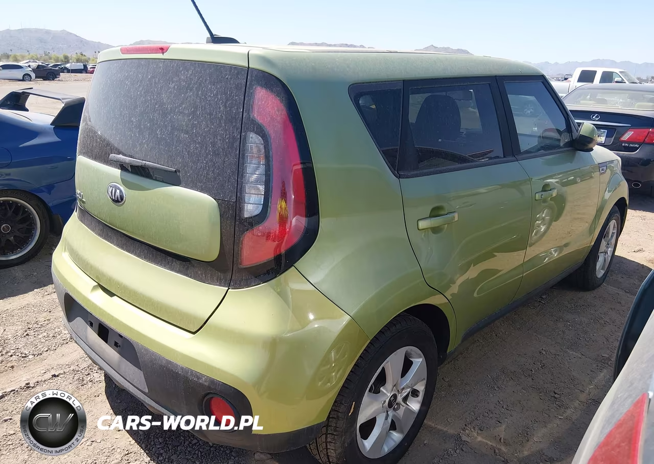 2018 Kia Soul VIN:KNDJN2A20J7903324 - 4