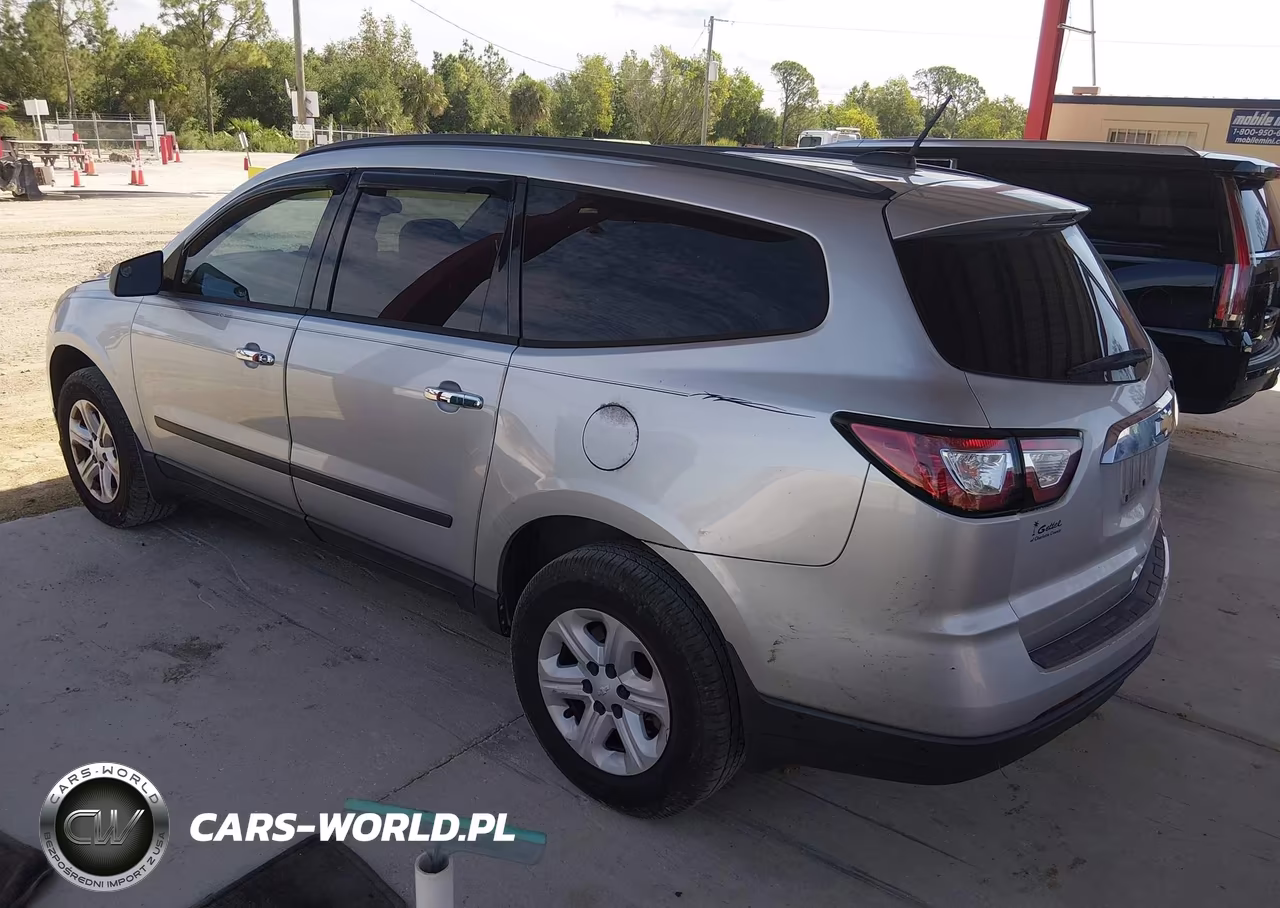 2016 Chevrolet Traverse Ls VIN:1GNKRFKD7GJ206963 - 3