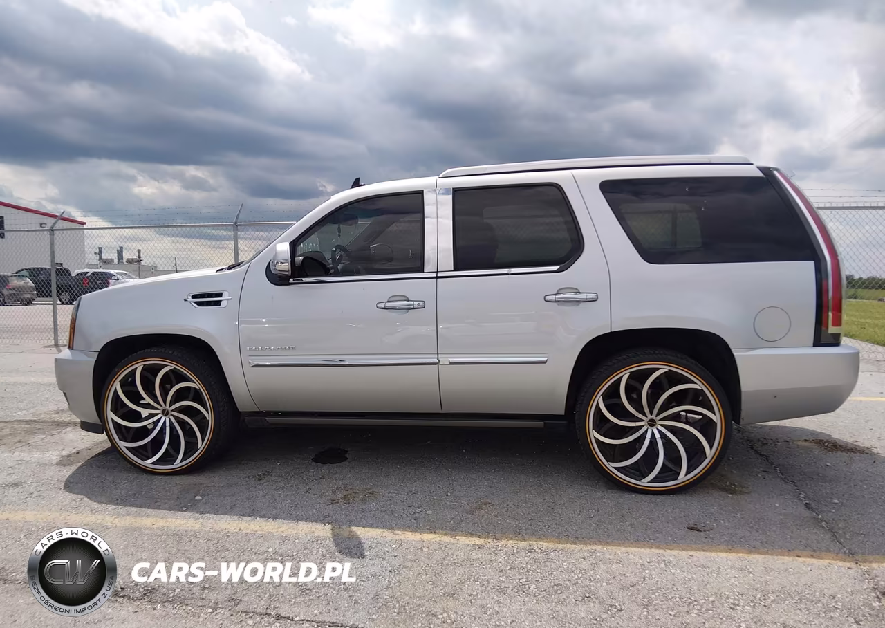 2014 Cadillac Escalade Luxury VIN:1GYS4BEF8ER112273 - 14