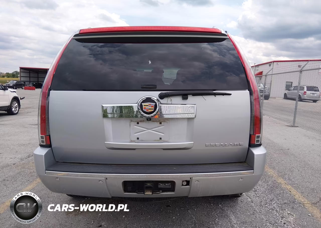 2014 Cadillac Escalade Luxury VIN:1GYS4BEF8ER112273 - 16