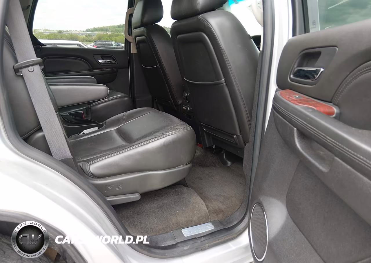 2014 Cadillac Escalade Luxury VIN:1GYS4BEF8ER112273 - 8