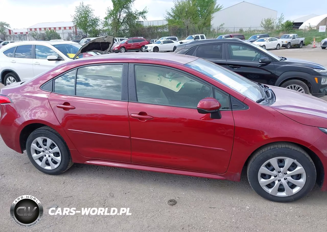 2025 Toyota Corolla Hybrid Le VIN:JTDBCMFE1S3077844 - 13