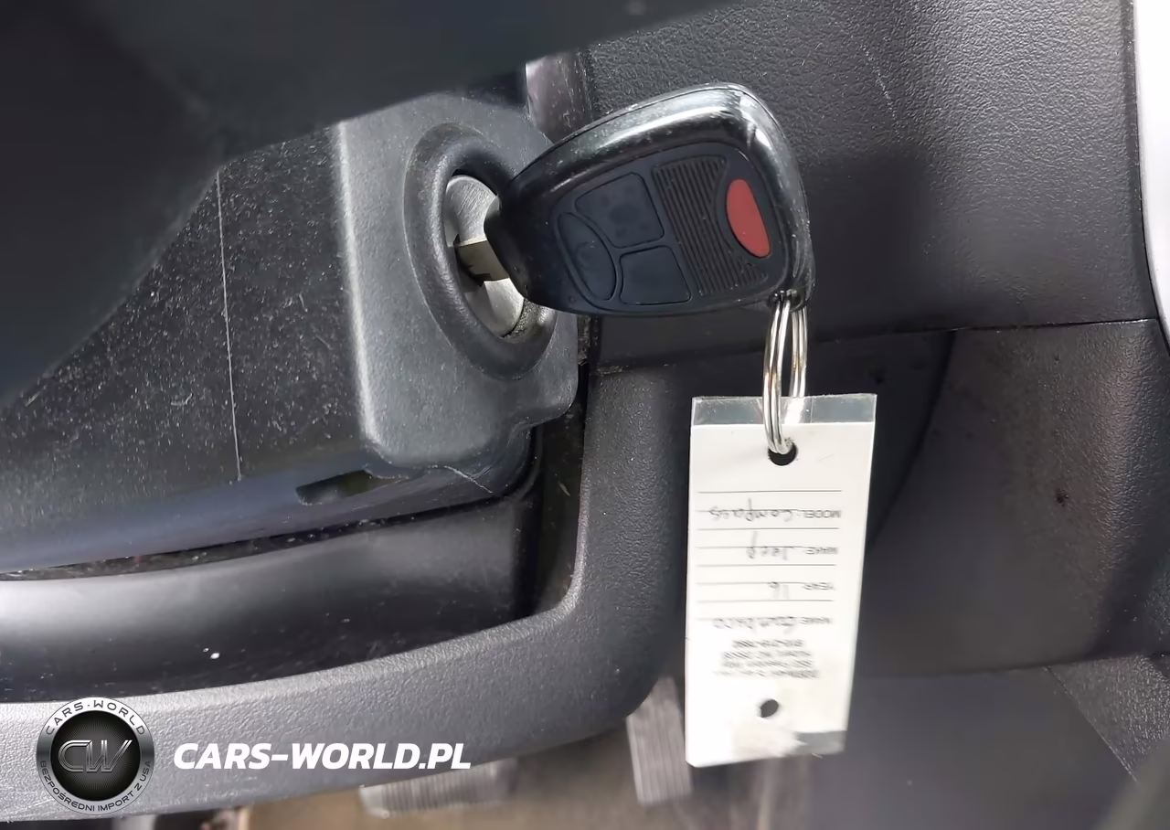 2016 Jeep Compass Latitude VIN:1C4NJCEA0GD666266 - 11