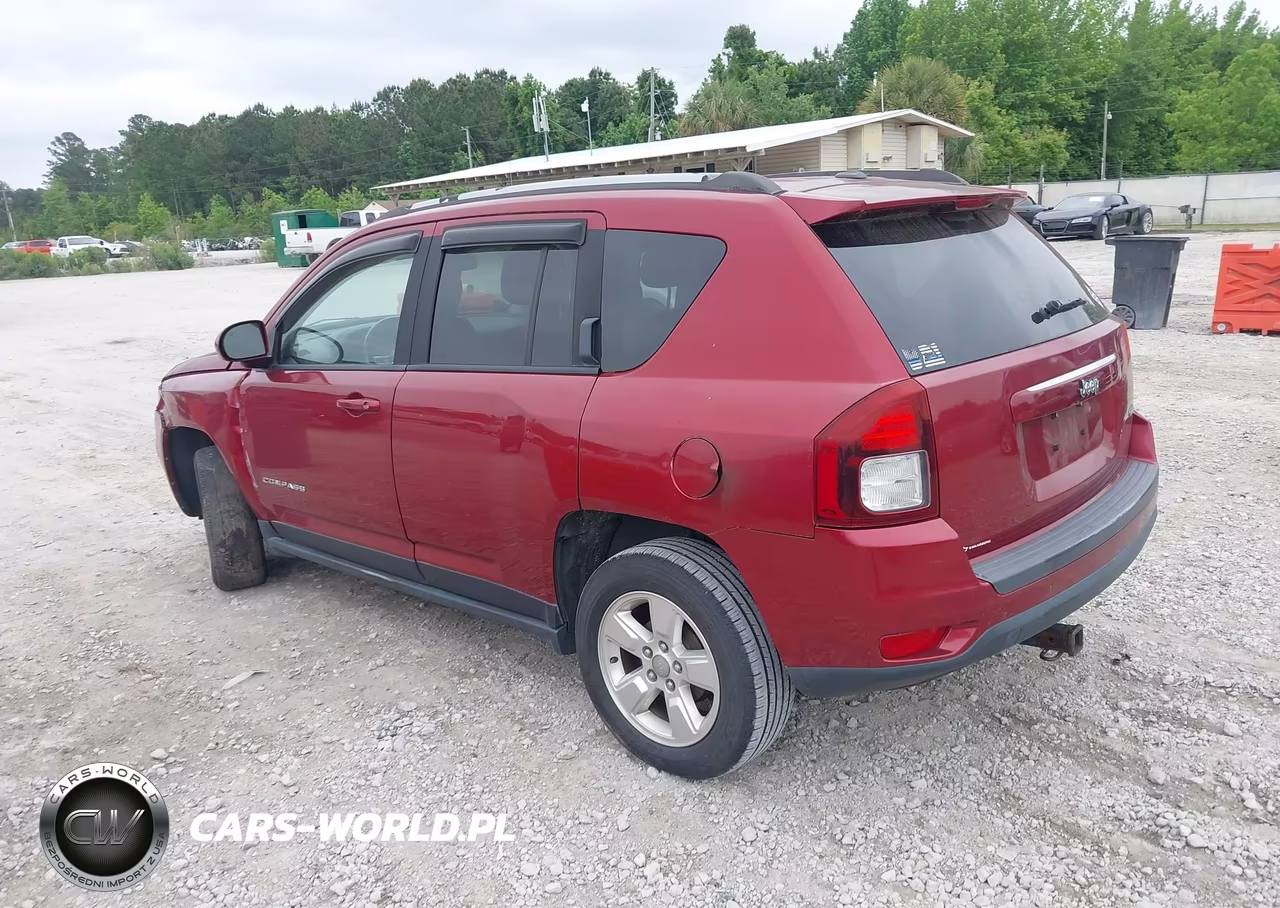 2016 Jeep Compass Latitude VIN:1C4NJCEA0GD666266 - 3