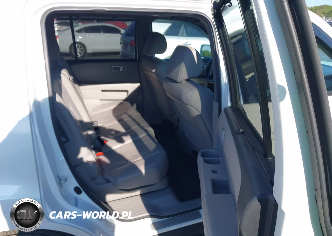 2012 Honda Pilot Touring VIN:5FNYF4H9XCB044265 - 8
