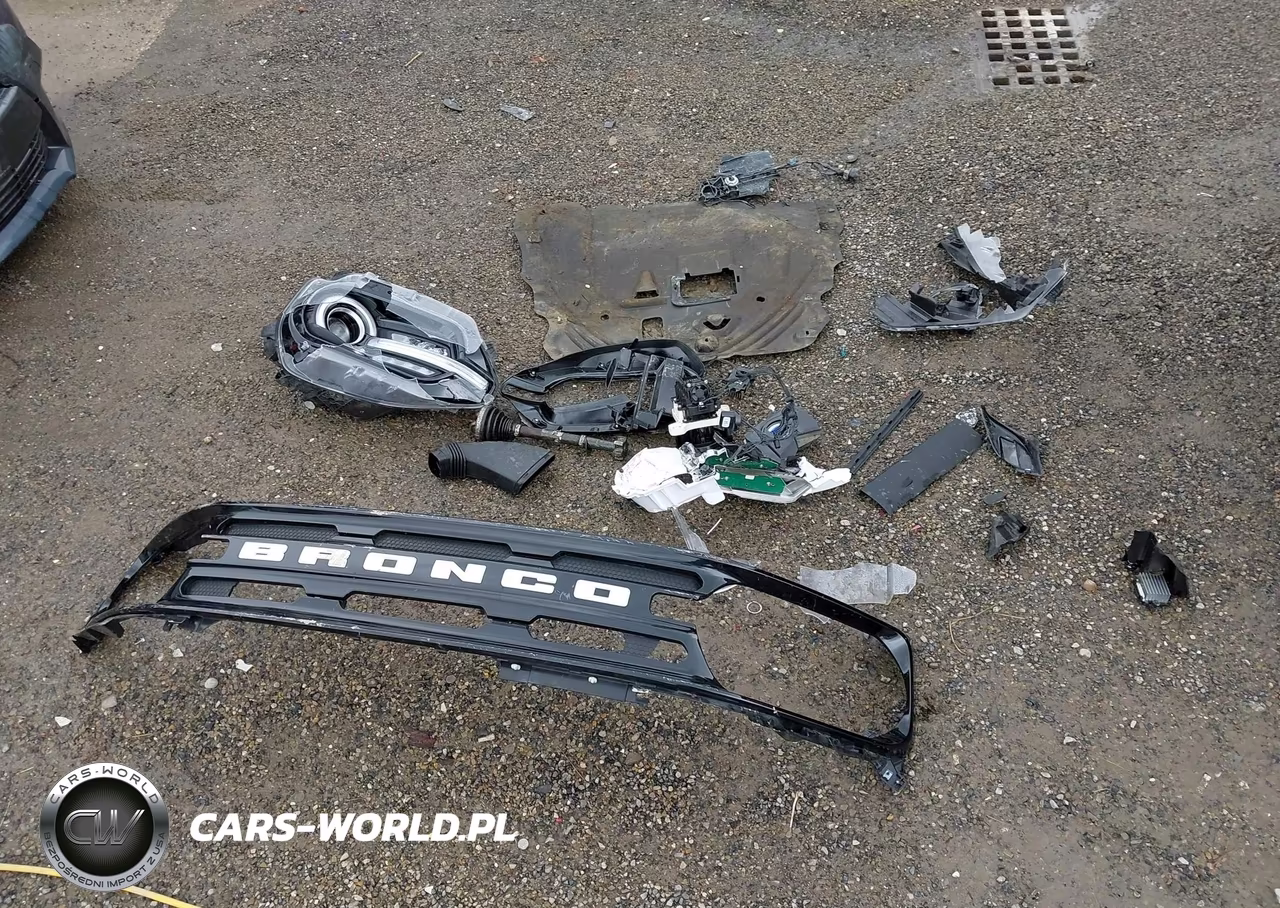 2023 Ford Bronco Sport Outer Banks VIN:3FMCR9C68PRE31764 - 12