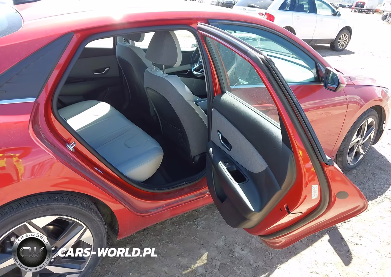 2021 Hyundai Elantra Limited VIN:KMHLP4AG3MU157799 - 8