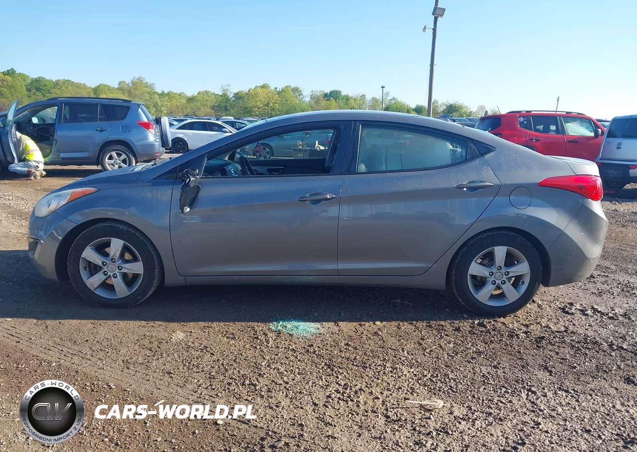 2013 Hyundai Elantra Gls VIN:5NPDH4AE1DH374556 - 14