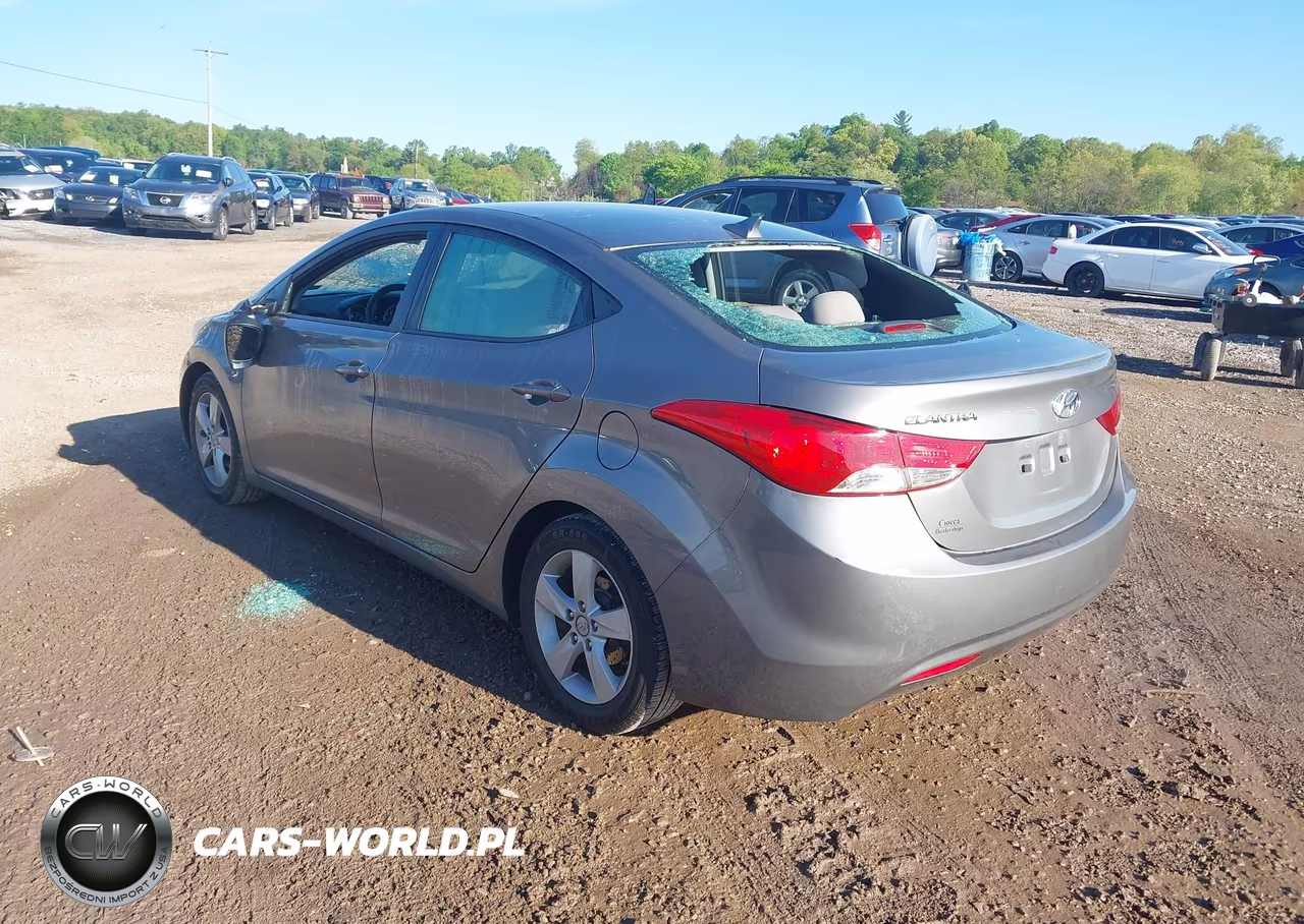 2013 Hyundai Elantra Gls VIN:5NPDH4AE1DH374556 - 3