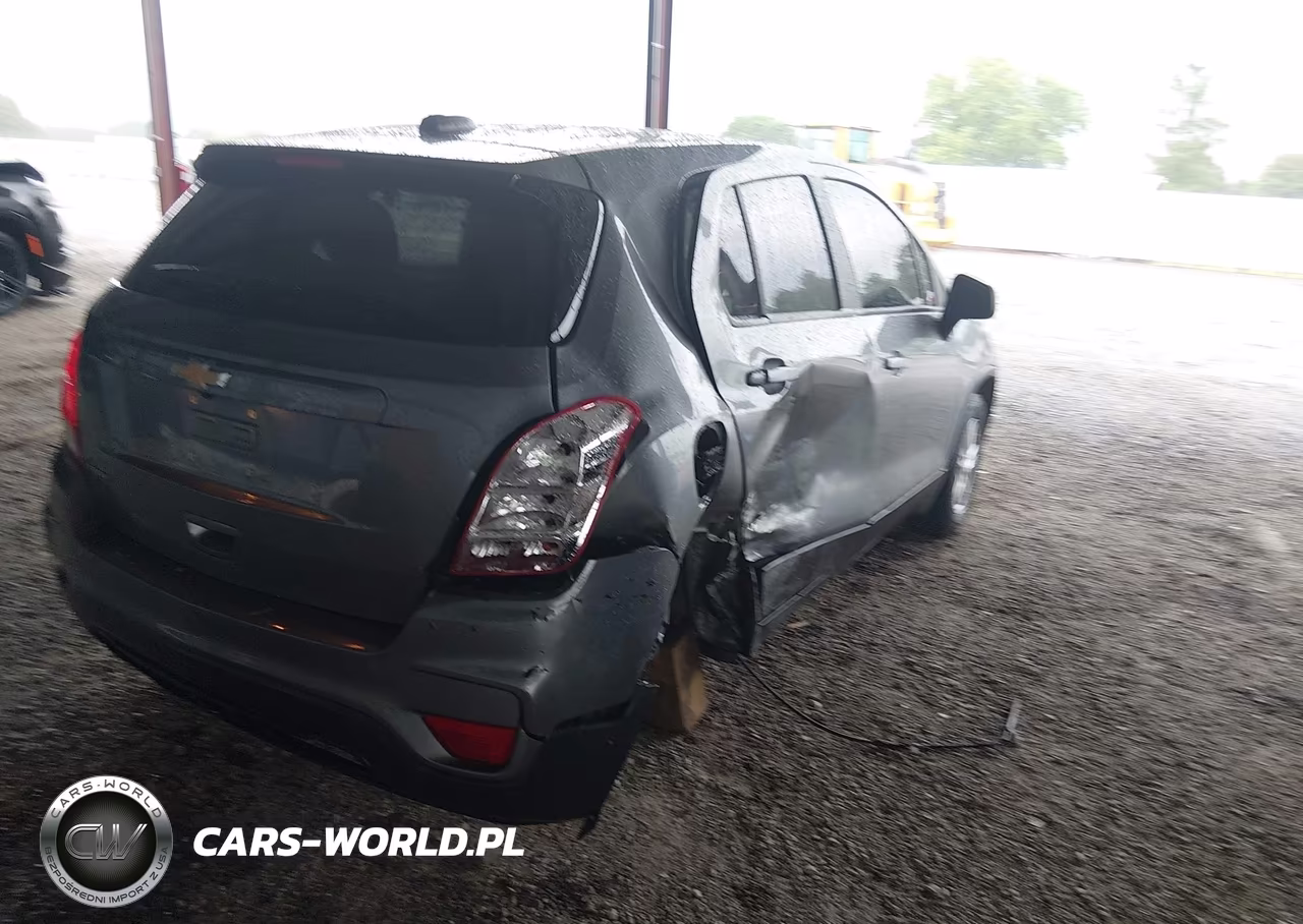 2020 Chevrolet Trax Fwd Ls VIN:3GNCJKSB5LL199517 - 4