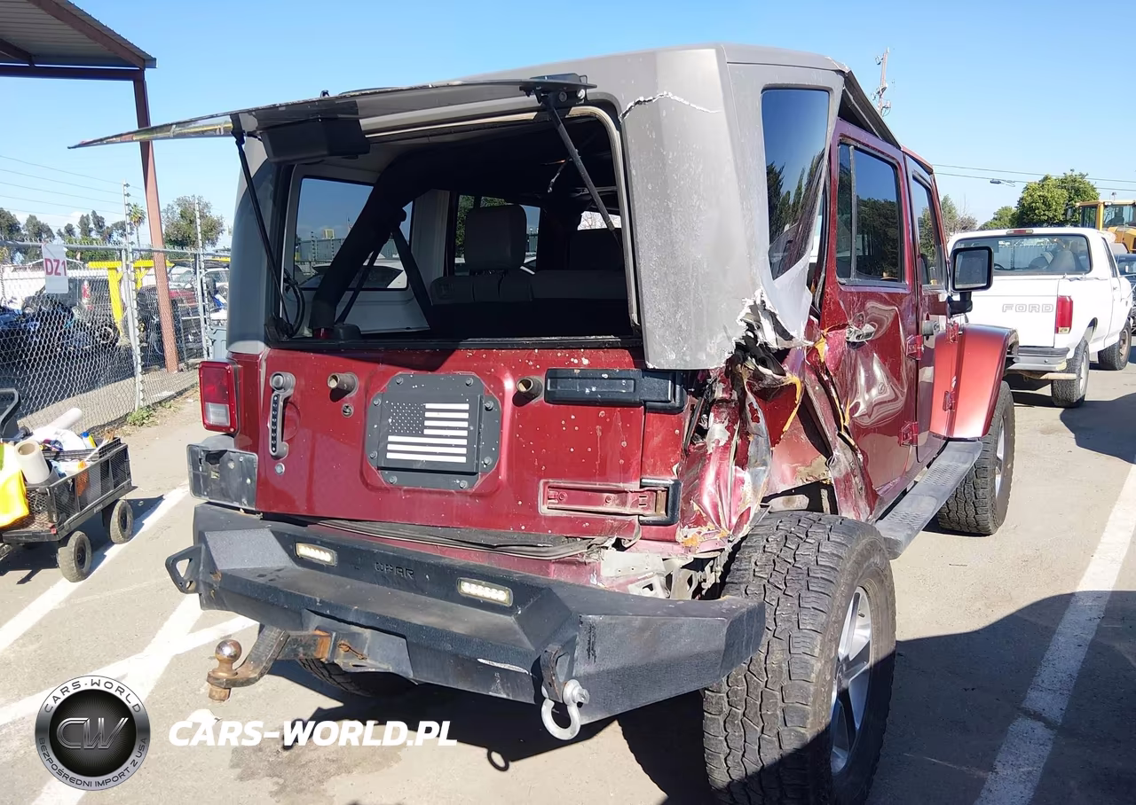 2007 Jeep Wrangler Unlimited Sahara VIN:1J8GA59147L191881 - 4