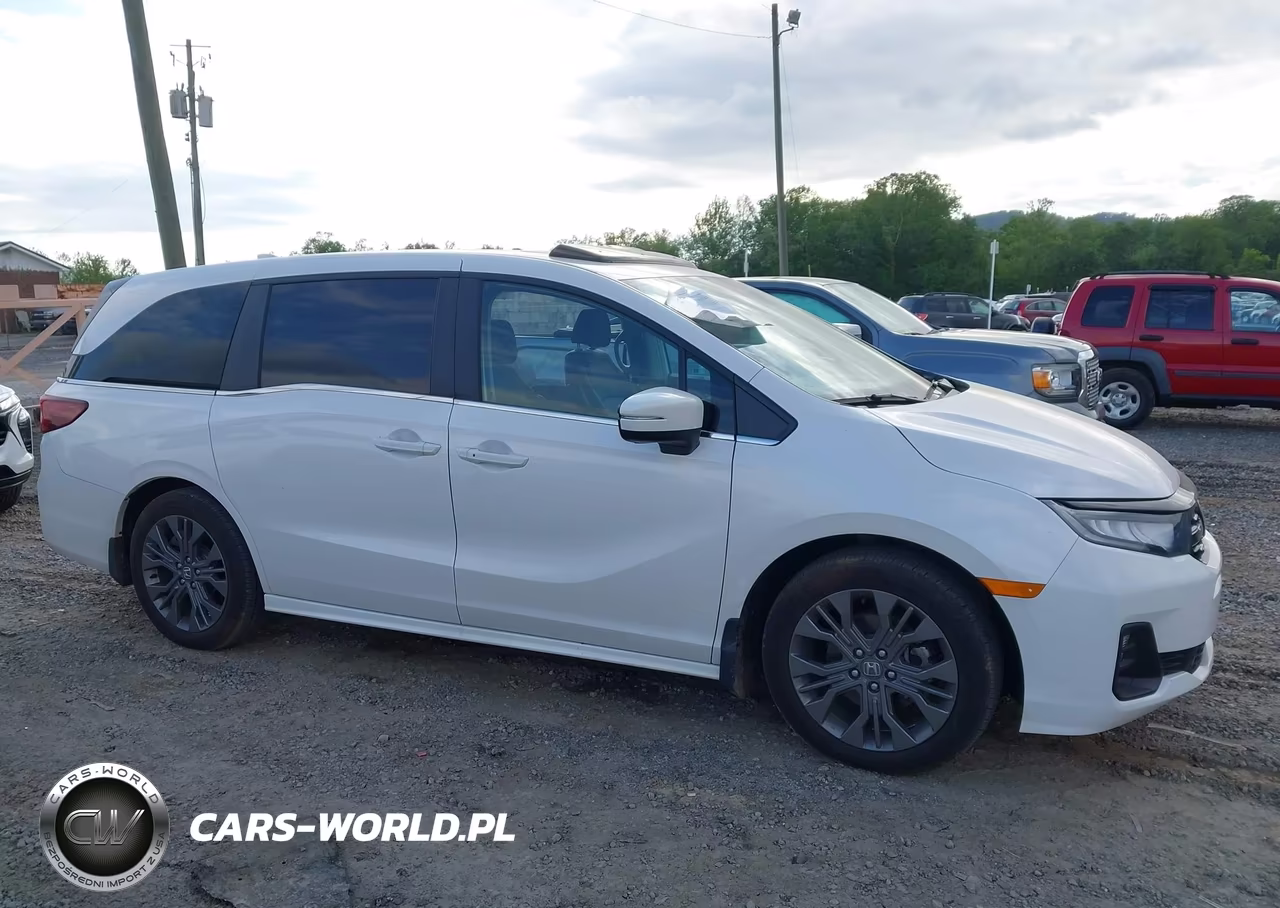 2025 Honda Odyssey Touring VIN:5FNRL6H87SB021699 - 13