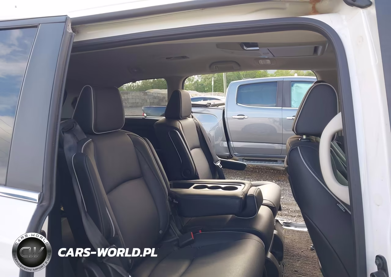 2025 Honda Odyssey Touring VIN:5FNRL6H87SB021699 - 8