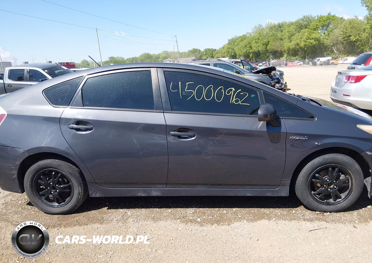 2012 Toyota Prius Two VIN:JTDKN3DU7C1585599 - 13