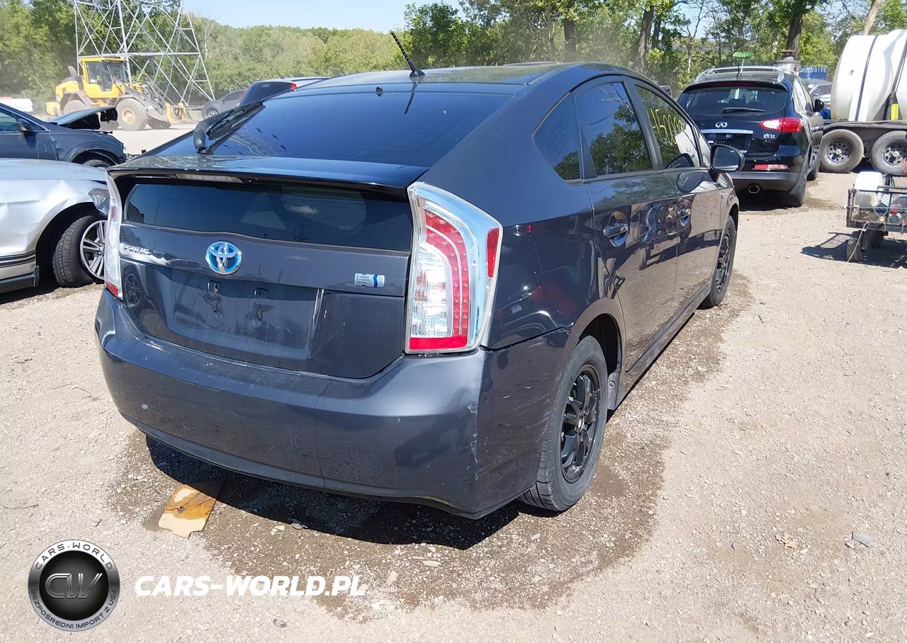 2012 Toyota Prius Two VIN:JTDKN3DU7C1585599 - 4