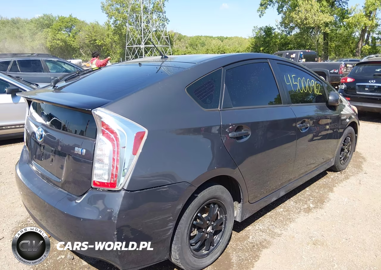 2012 Toyota Prius Two VIN:JTDKN3DU7C1585599 - 6