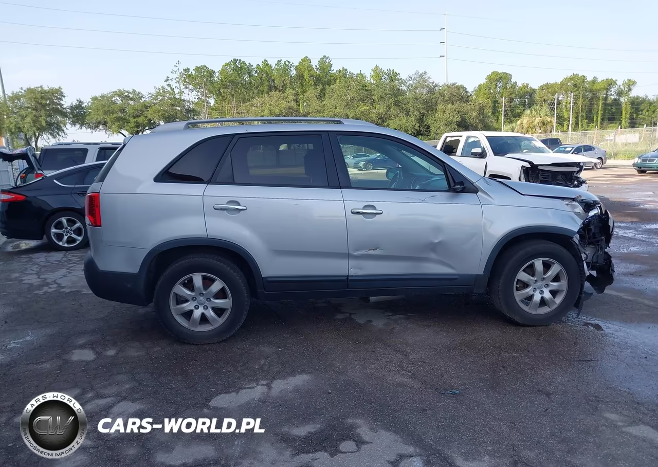 2013 Kia Sorento Lx VIN:5XYKT3A62DG381354 - 13