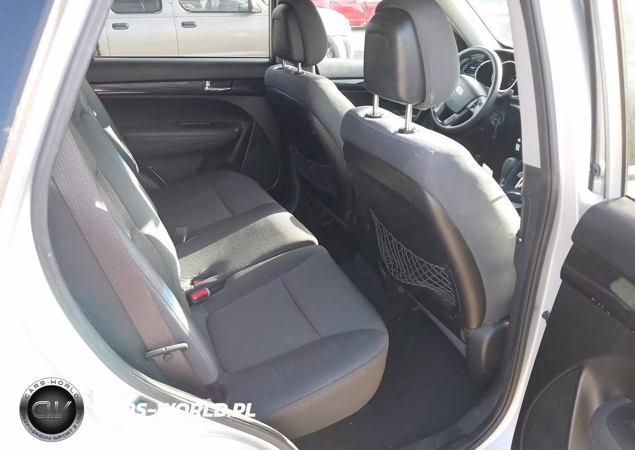 2013 Kia Sorento Lx VIN:5XYKT3A62DG381354 - 8