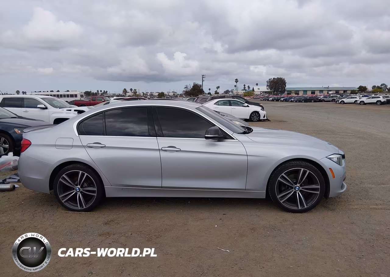 BMW 330I VIN:WBA8B9G34HNU52336 - 14