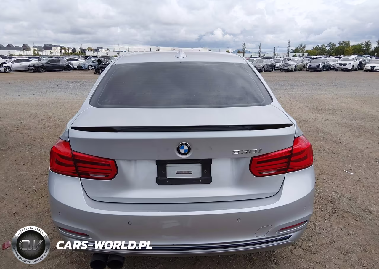 BMW 330I VIN:WBA8B9G34HNU52336 - 17