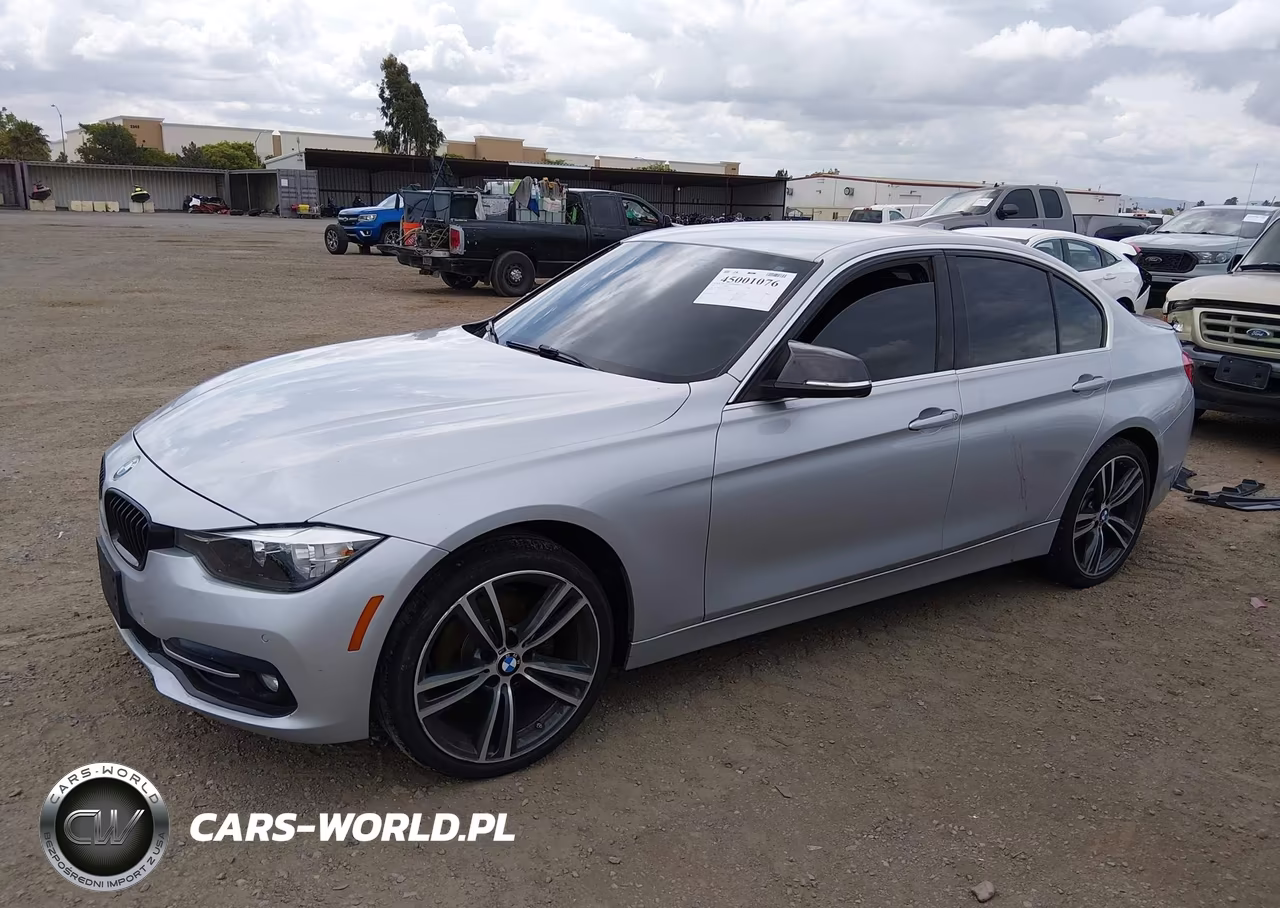 BMW 330I VIN:WBA8B9G34HNU52336 - 2