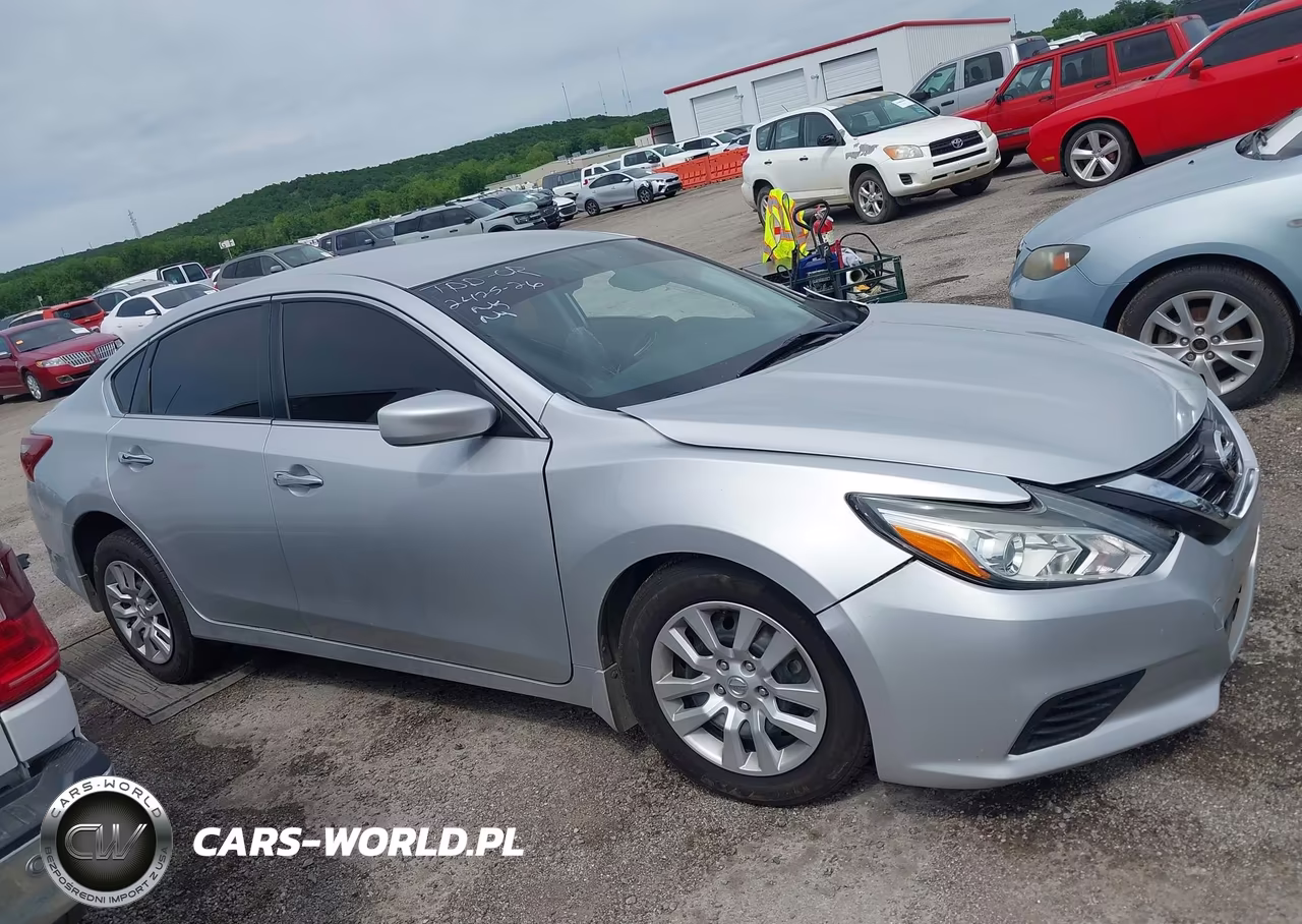 2018 Nissan Altima 2.5 S VIN:1N4AL3AP4JC134430 - 13