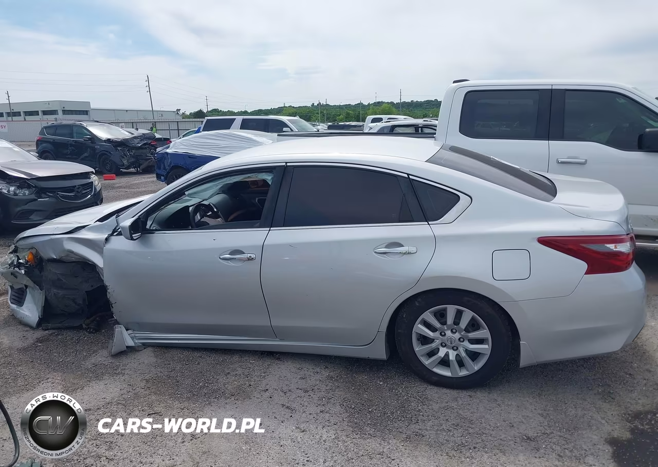2018 Nissan Altima 2.5 S VIN:1N4AL3AP4JC134430 - 14