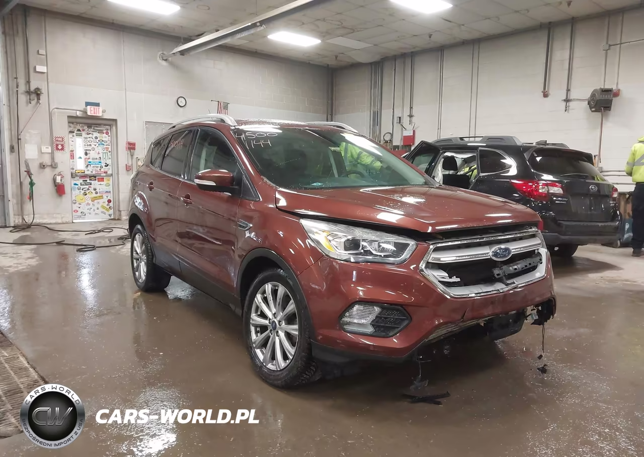 2018 Ford Escape Titanium – zdjęcie 1 z 17