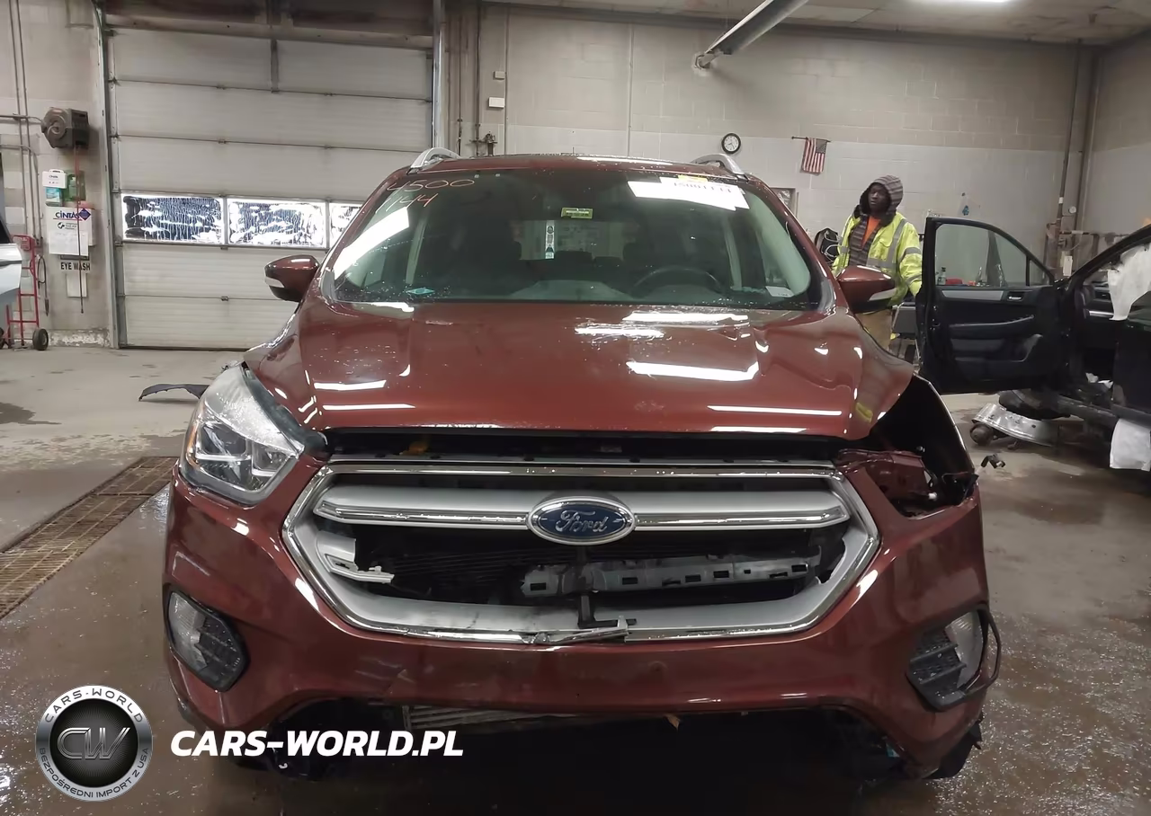 2018 Ford Escape Titanium VIN:1FMCU9J99JUC24585 - 13