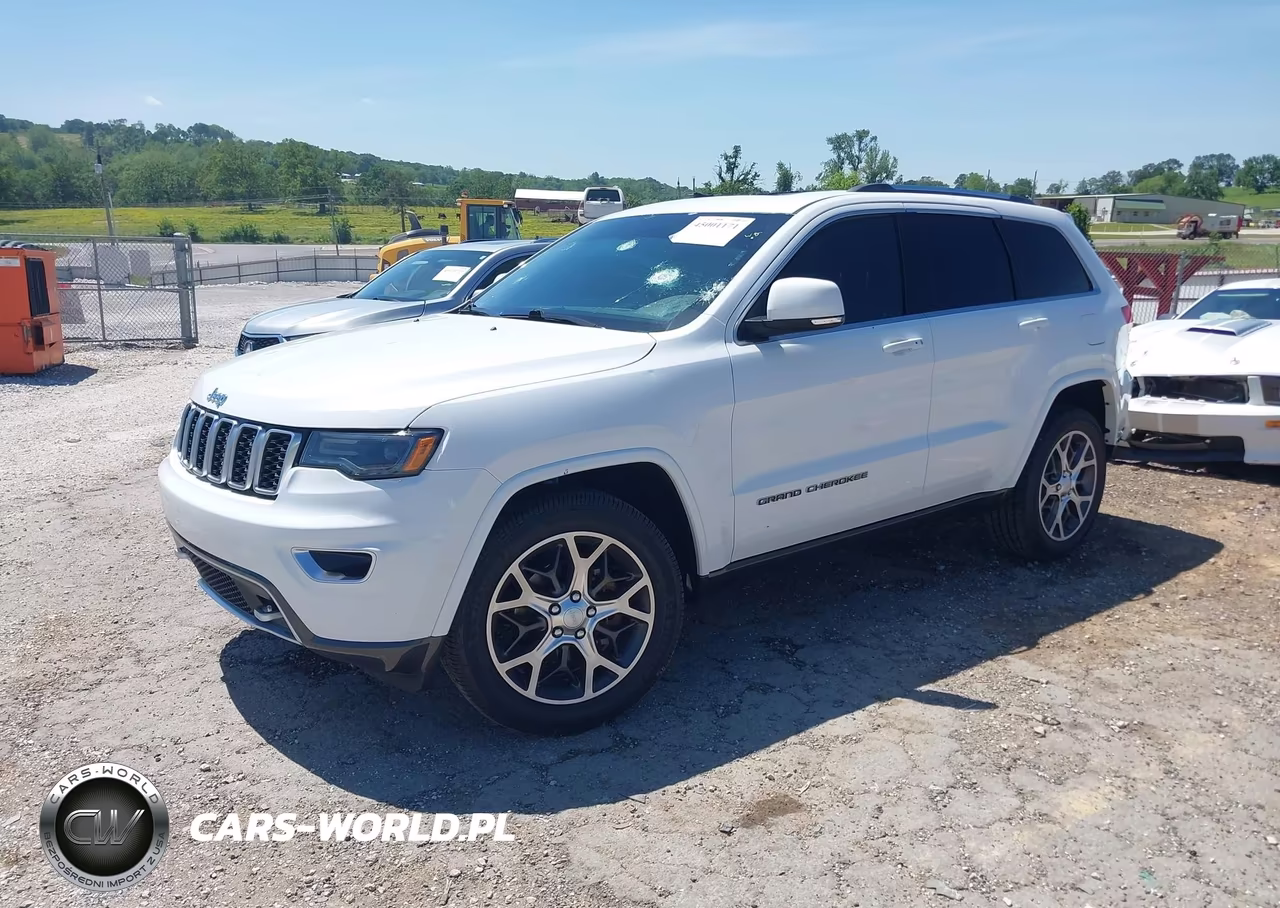 2018 Jeep Grand Cherokee Sterling Edition 4X4 VIN:1C4RJFBG4JC384205 - 2